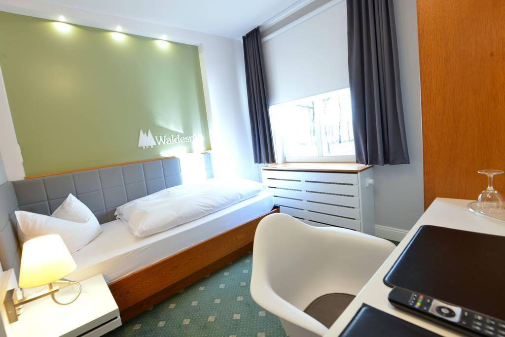 Hotel Restaurant Waldesruh Emstek エクステリア 写真
